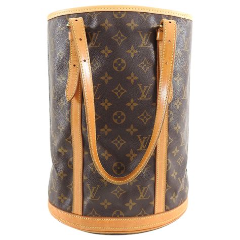 louis vuitton bucket pouch gm|Louis Vuitton vintage cosmetic bag.